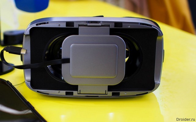 LeEco представили шлем виртуальной реальности