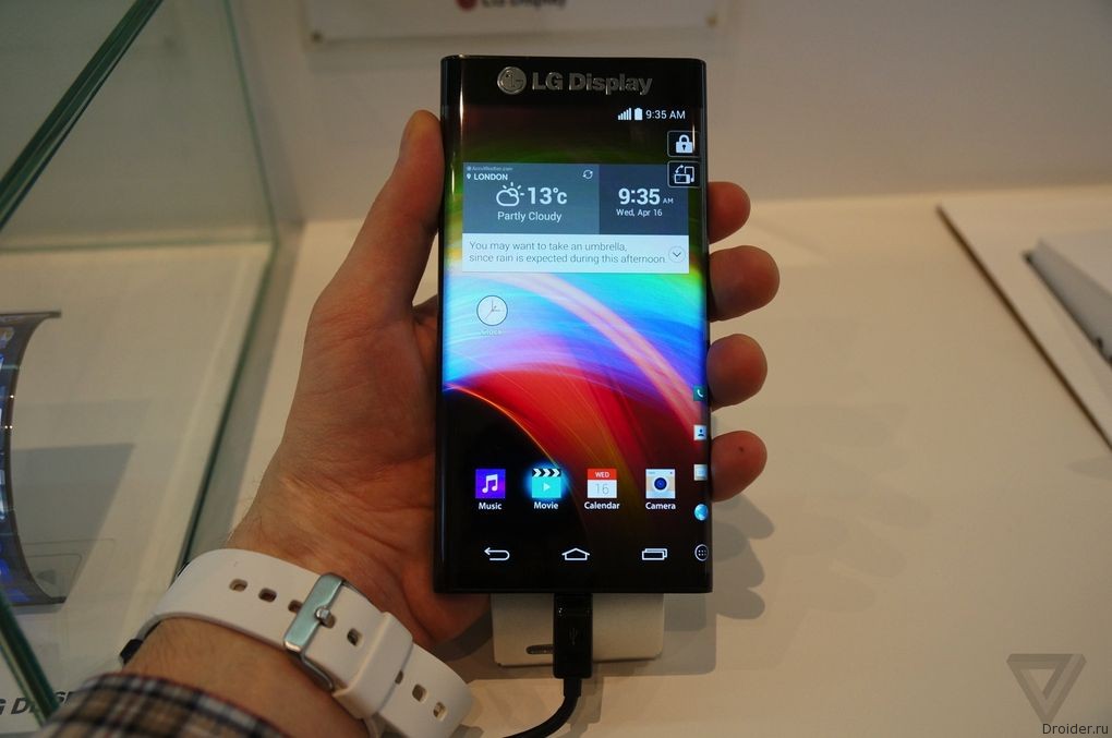 Смартфон LG с трехгранным экраном