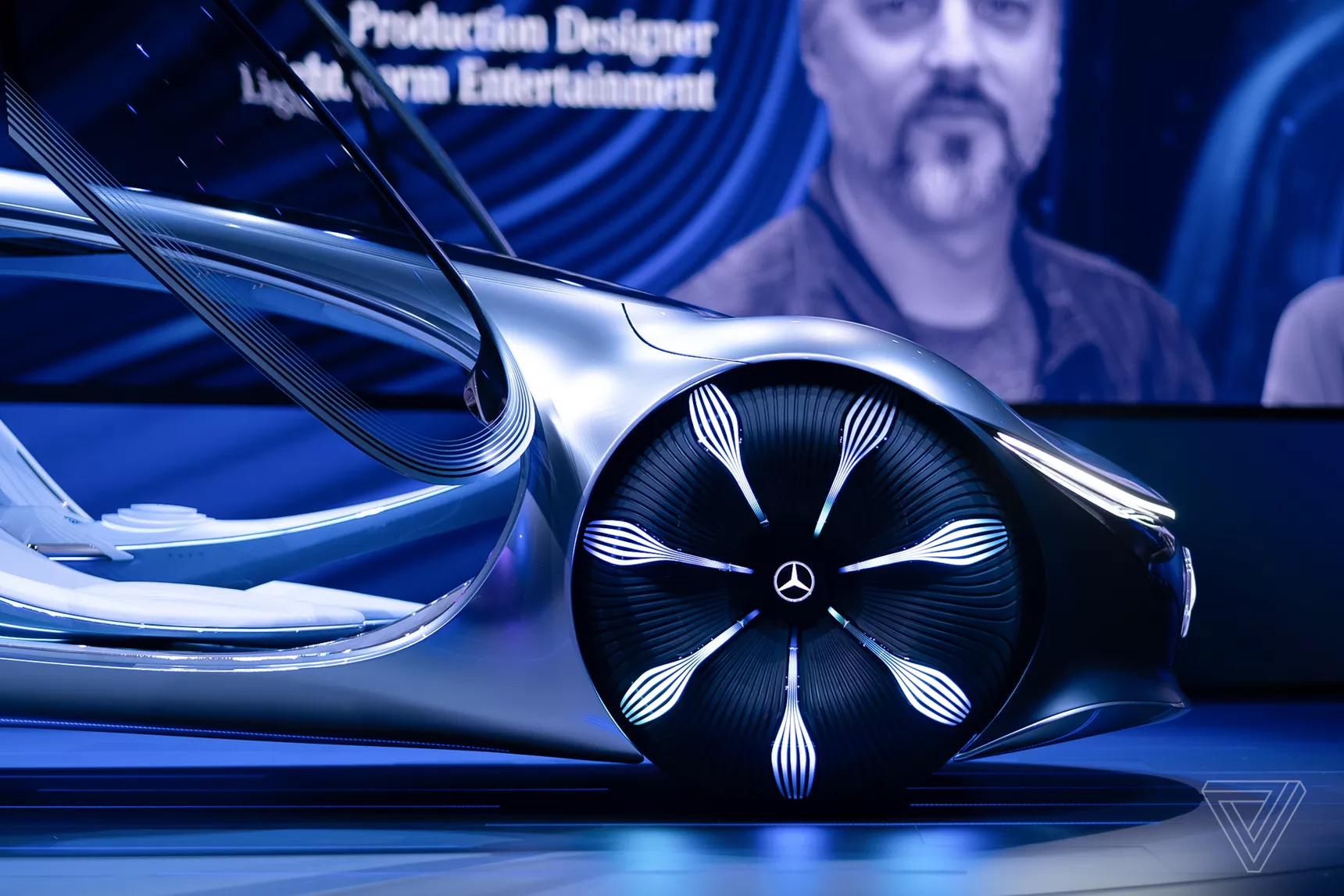 Mercedes Benz Vision руль 2020