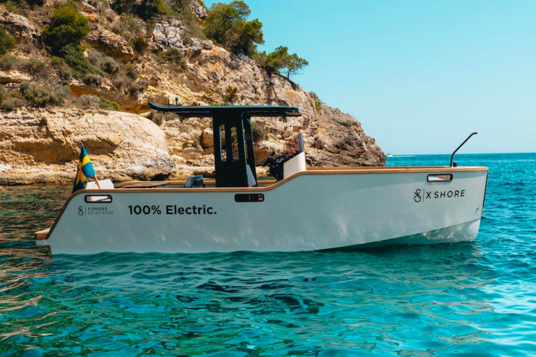 X-Shore Eelex 8000: Tesla в мире лодок