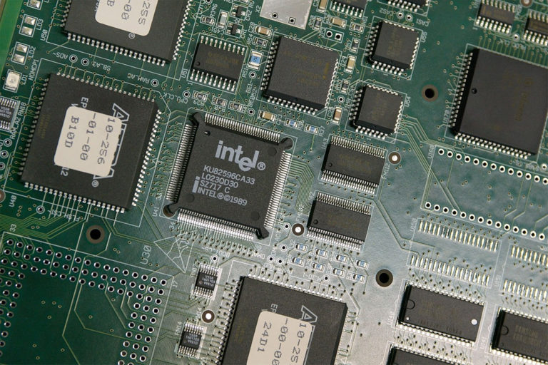 Intel купил израильского производителя чипов Tower за 5,4 миллиарда долларов