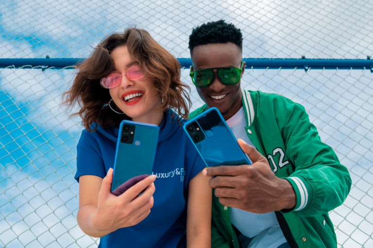 Infinix запускает в России новую версию смартфонов начального ценового сегмента SMART