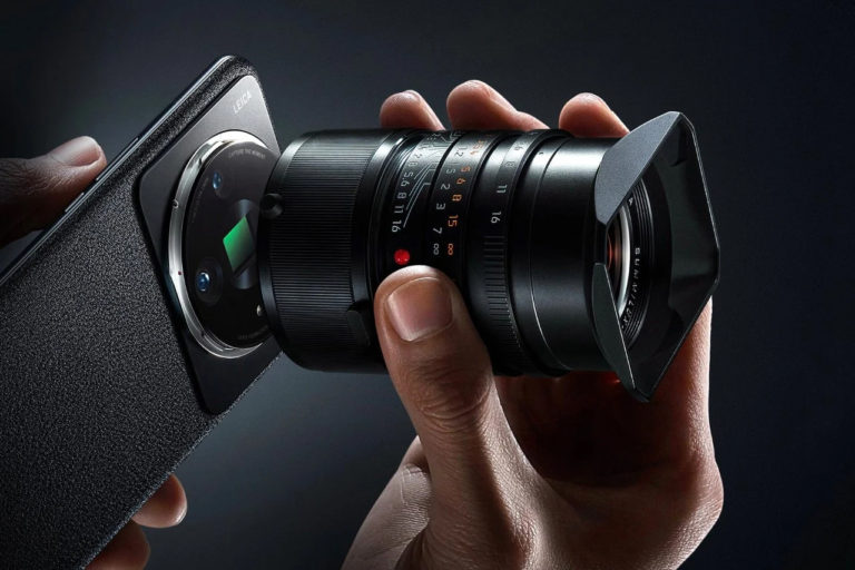 Xiaomi представил концепт смартфона 12S Ultra, к которому можно прикрепить объективы Leica M