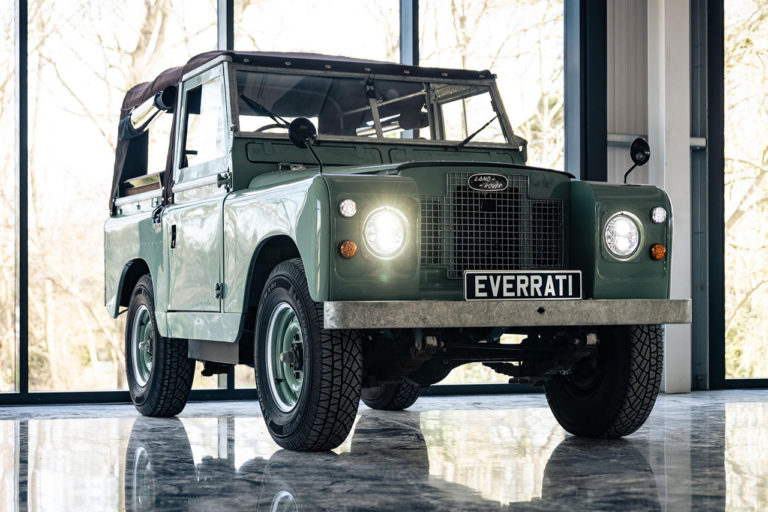 Land Rover Defender стал электромобилем и ускорился вдвое!