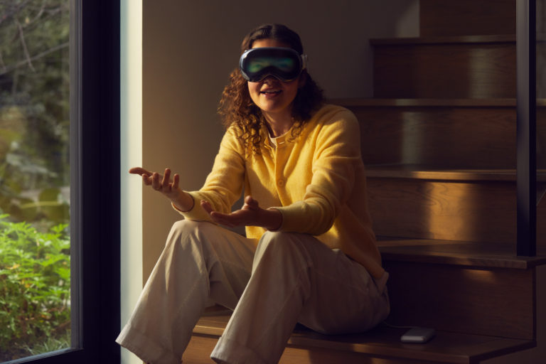 Apple Vision Pro очки смешанной реальности от Apple. Странно и очень дорого!
