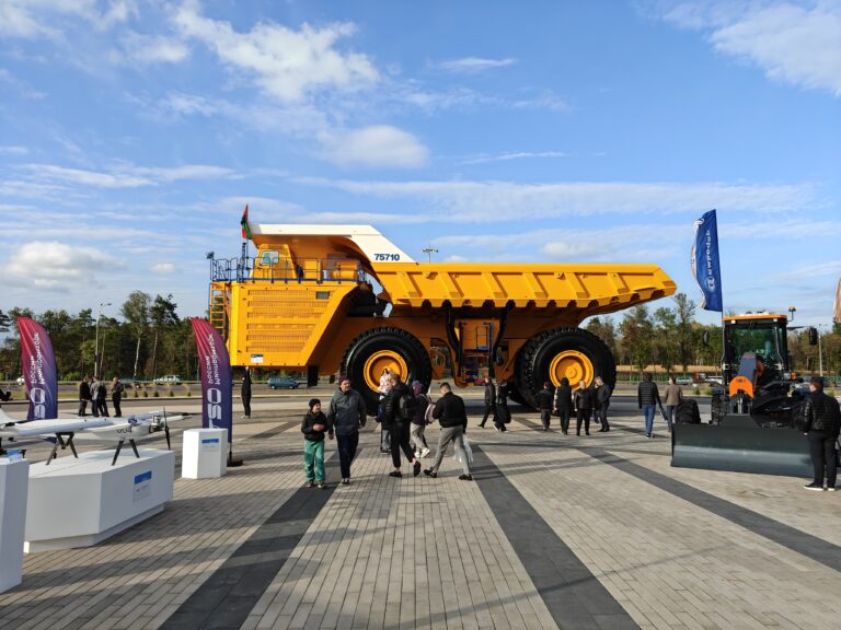 Электроника из Республики Беларусь: 8K-телевизоры, холодильники c Wi-Fi И немного Ли Харви Освальда