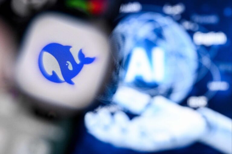DeepSeek в топе новостей года: Китай догнал США в ИИ