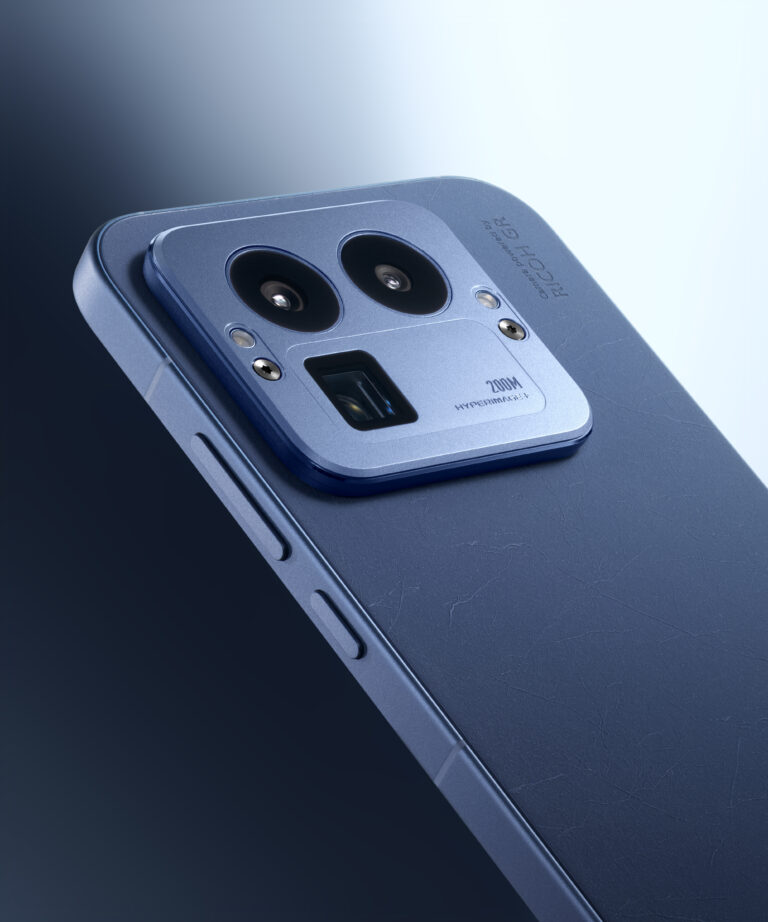 Realme GT 8 Pro с режимом RICOH GR и сменным декором камеры поступил в продажу