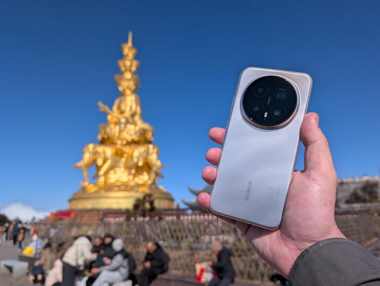 В продажу поступил новый флагманский смартфон Honor Magic 8 Pro