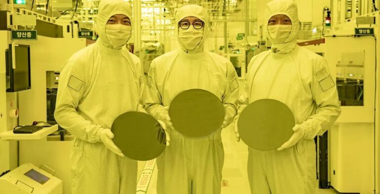 Samsung переманила клиентов TSMC: Nvidia, AMD и Tesla теперь заказывают чипы у корейцев
